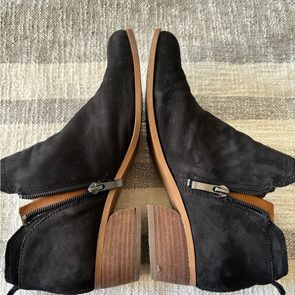 Franco Sarto Suede Booties Size 8 - Picture 4 of 9